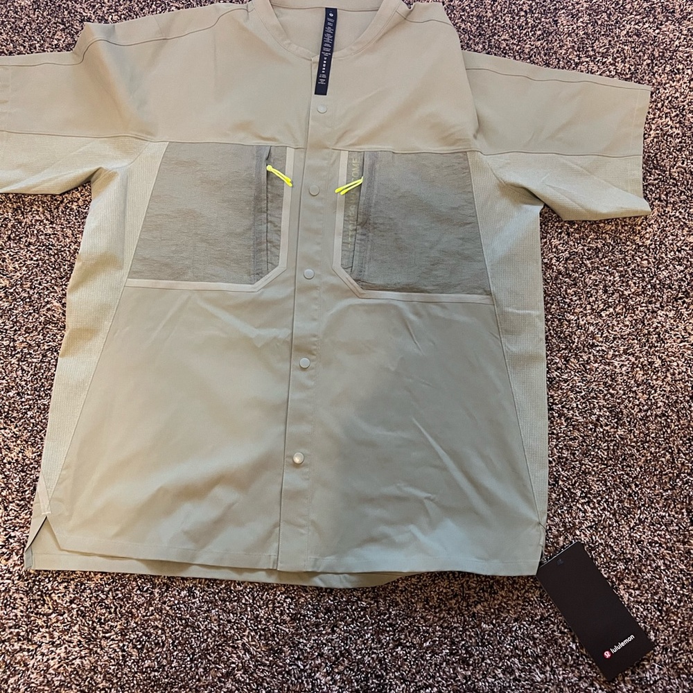 BRABD BEW LULULEMON WATER REPELLENT HIKING SHIRT